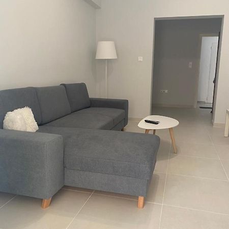 Markópoulon Modern Living In Markopoulo Center מראה חיצוני תמונה